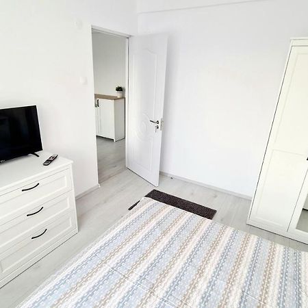 Belle Apartments - Central ปีเตช ภายนอก รูปภาพ